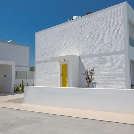 Villa Ochosto Eos - Luxury 5 Bedroom With Private Pool - Close Protaras