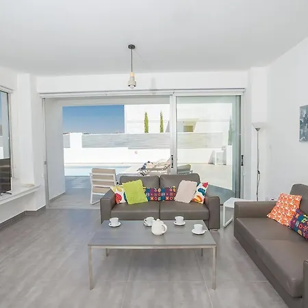 Villa Kaya Aq Ccv4 Villa