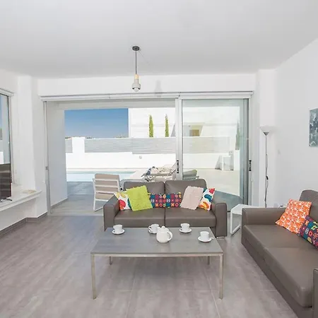 Ochosto Eos - Luxury 5 Bedroom With Private Pool - Close To The * Protaras