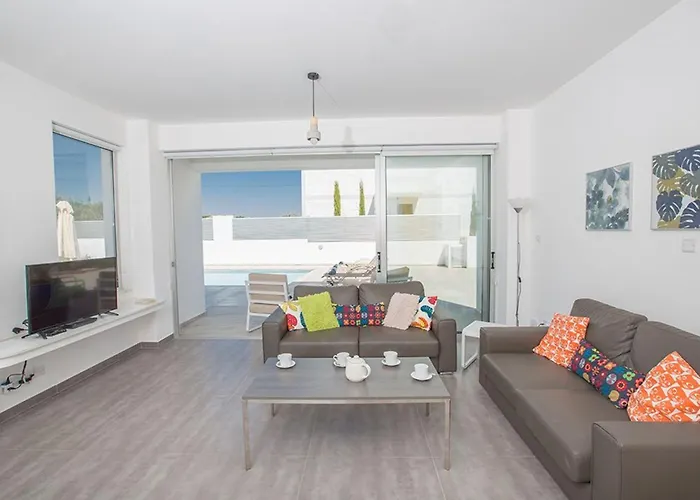 Ochosto Eos - Luxury 5 Bedroom With Private Pool - Close * Protaras