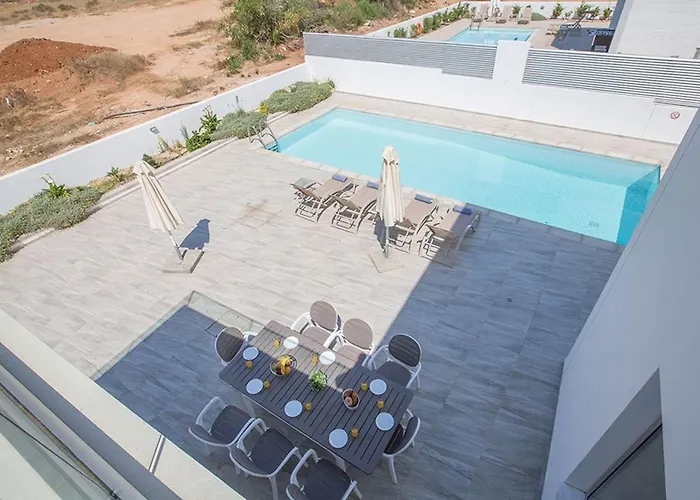 Ochosto Eos - Luxury 5 Bedroom With Private Pool - Close Villa *