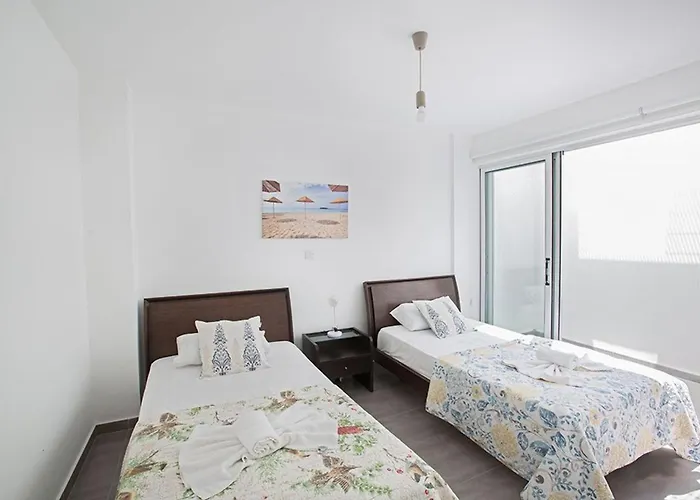 Ochosto Eos - Luxury 5 Bedroom With Private Pool - Close Villa *