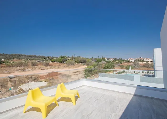 Villa Ochosto Eos - Luxury 5 Bedroom With Private Pool - Close Protaras